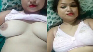 Desi Bhabhi Shows Boobs And Pussy | Indian MMS