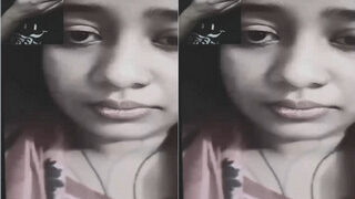 Desi Girl Shows Her Boobs On VC | Indian MMS