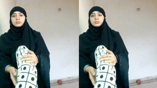 Horny Paki Girl Shows Nude Body And Fingering Part 4 | Indian MMS