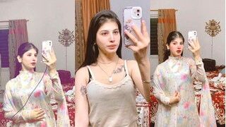 Sexy Tiktokar Shows Boobs | Indian MMS