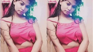Desi Girl Shows Her Boobs | Indian MMS
