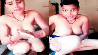 Desi Vlg Bhabhi Bathing And Fucked Part 1 | Indian MMS