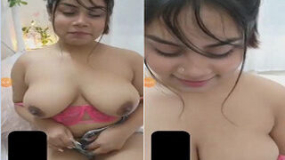 Horny Desi Model Shows Boobs | Indian MMS