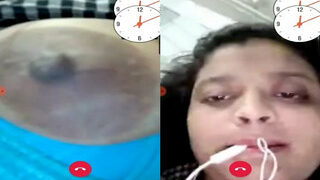 Desi Bhabhi Shows Boobs | Indian MMS