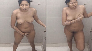 Desi Wife Bathing | Indian MMS
