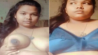 Sexy Vlg Girl Shows Boobs | Indian MMS