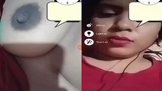 Sexy Desi Girl Shows Boobs For Lover | Indian MMS