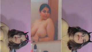 Sexy Desi Girl Shows Her Big Boobs | Indian MMS