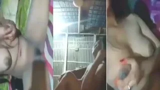 Desi Vlg GIrl Shows Nude Body | Indian MMS