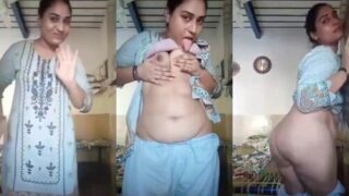 Desi Girl Shows Her Boobs And Pussy | Indian MMS