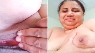 Desi Girl Paly With Dildo | Indian MMS